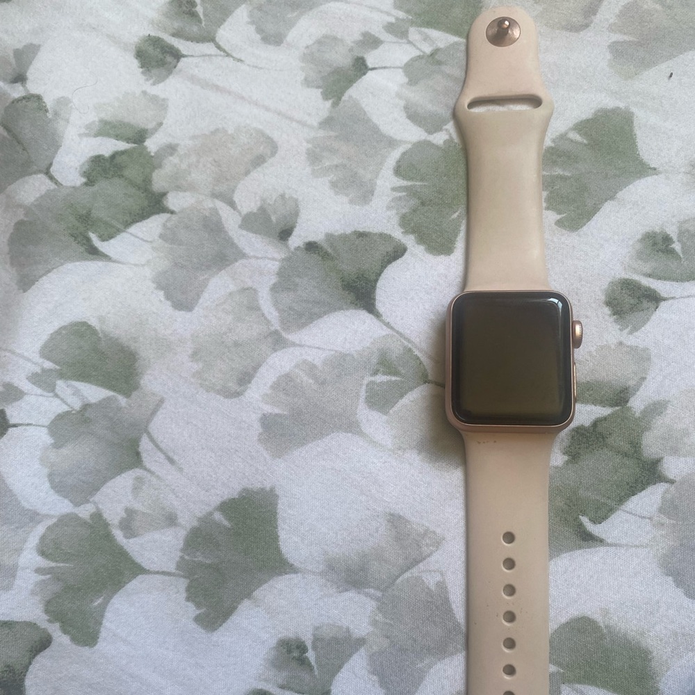 Apple Series 3 , 38mm rose gold watch
